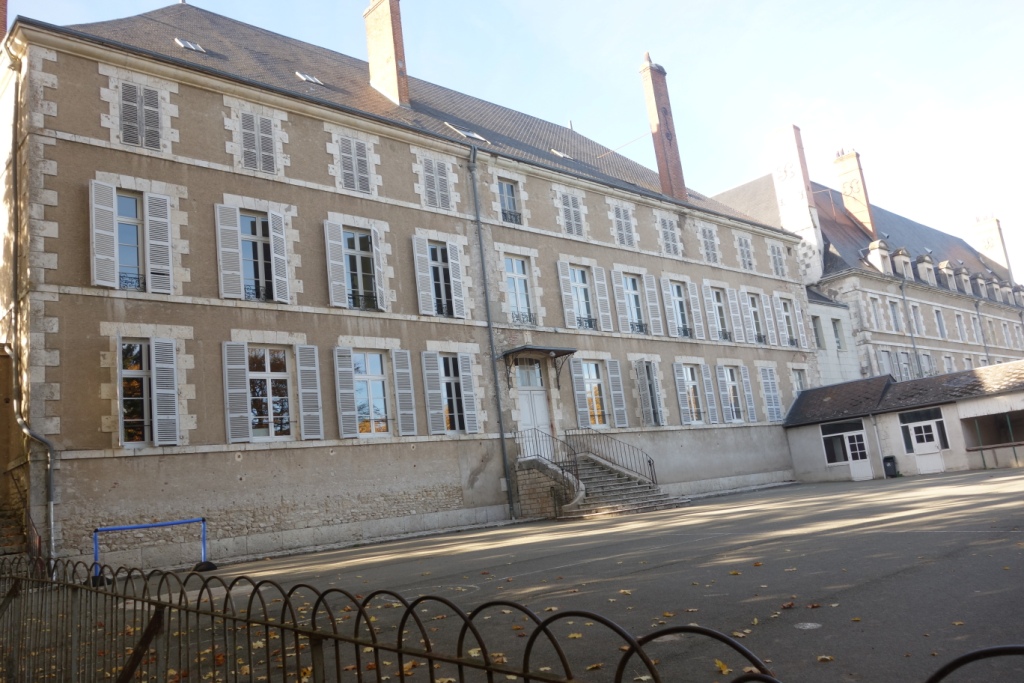 Bâtiment de l'école Notre Dame de Beaugency